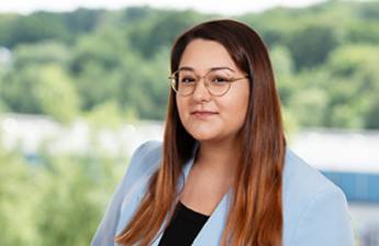 Yasemin Göl, Sales Managerin Products Portrait von Yasemin Göl, Sales Managerin Products